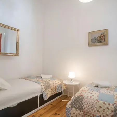 3 Bedroom In Sacadura Cabral