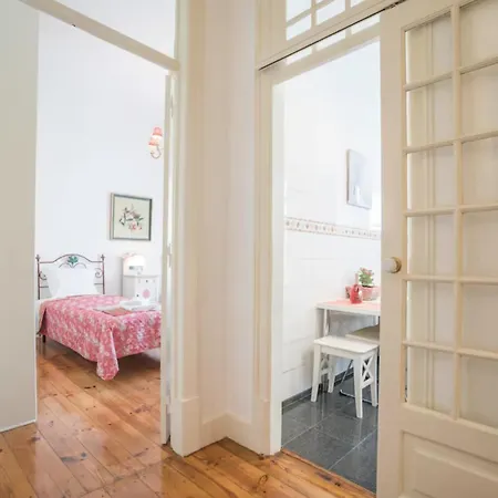 3 Bedroom In Sacadura Cabral Lisboa